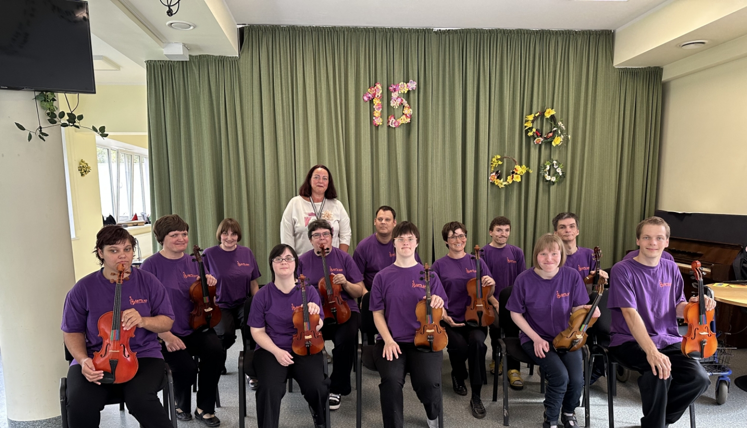 VSAC "Rīga" filiāls "Ezerkrasti" vijolnieku ansamblis "Britta Band" uzstāsies kopā ar slaveno vijolnieku Daniilu Bulajevu.