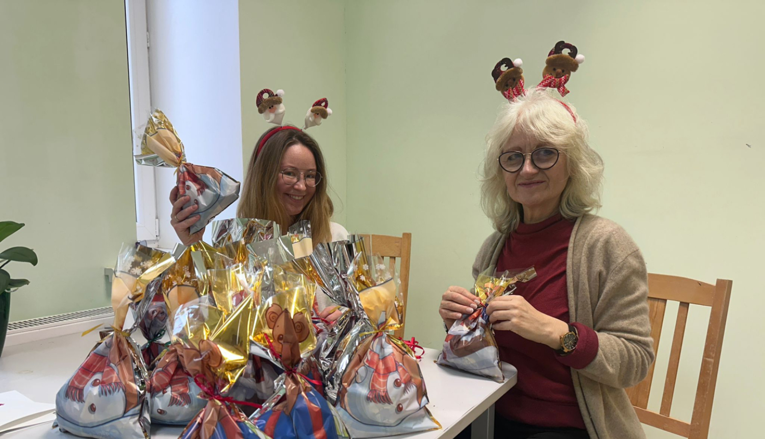 Paldies atbalstītājiem par Ziemassvētku paciņām